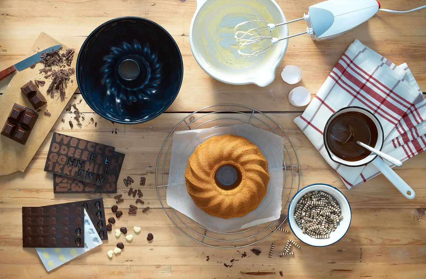 Picture - Bundt Cake and baking items